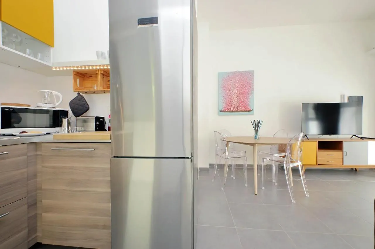 Piramide Charming Apartment Rome Italy