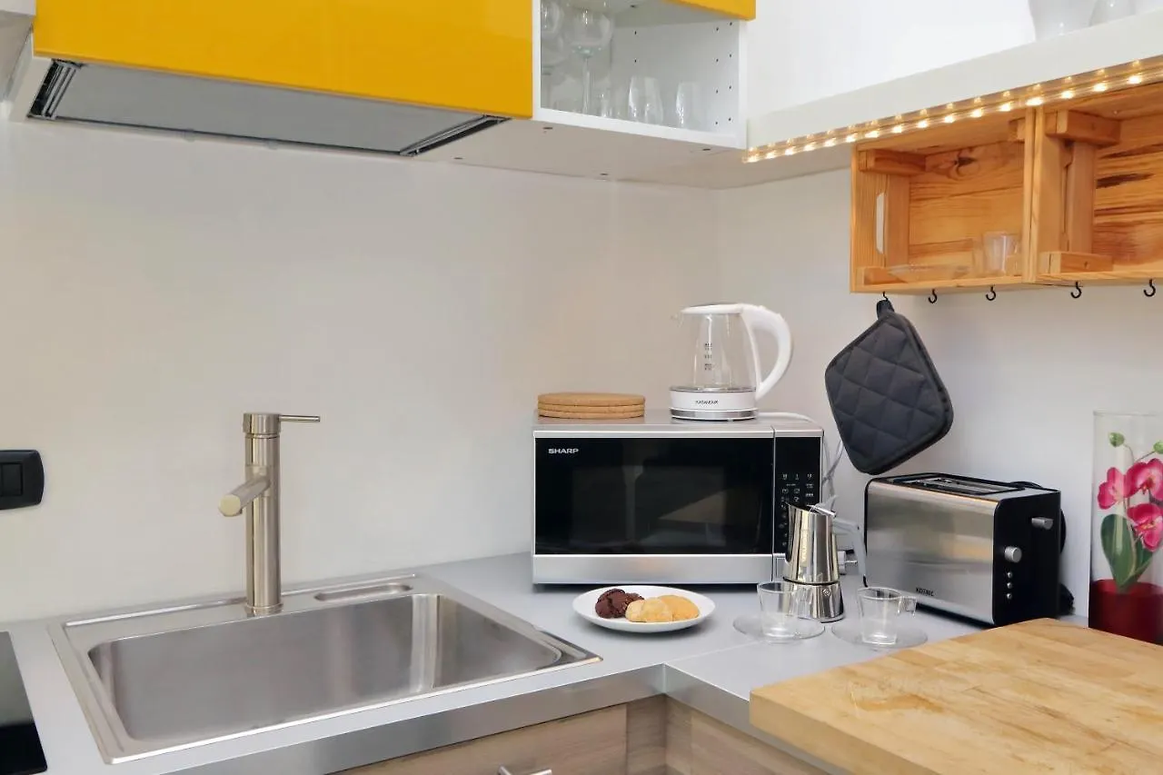 Piramide Charming Apartment Rome