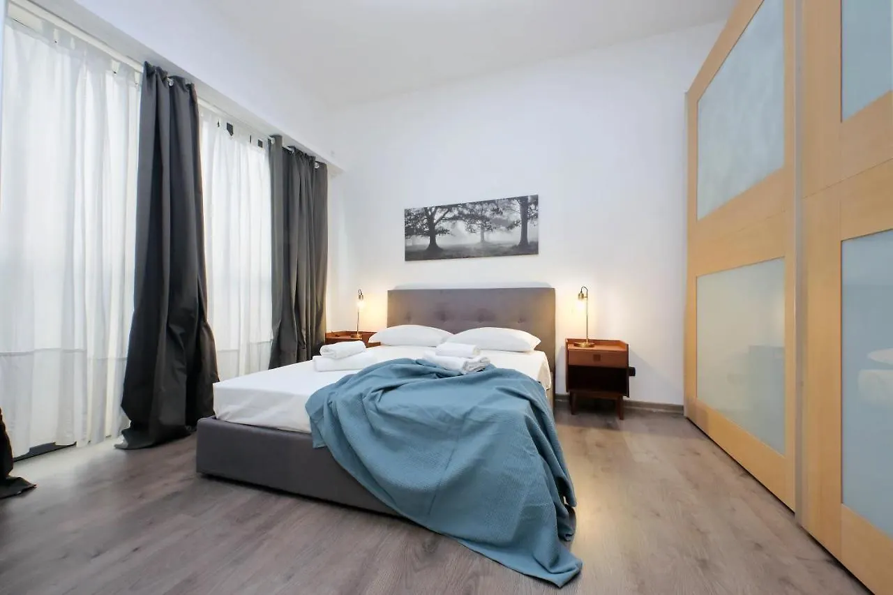 Piramide Charming Apartment Rome