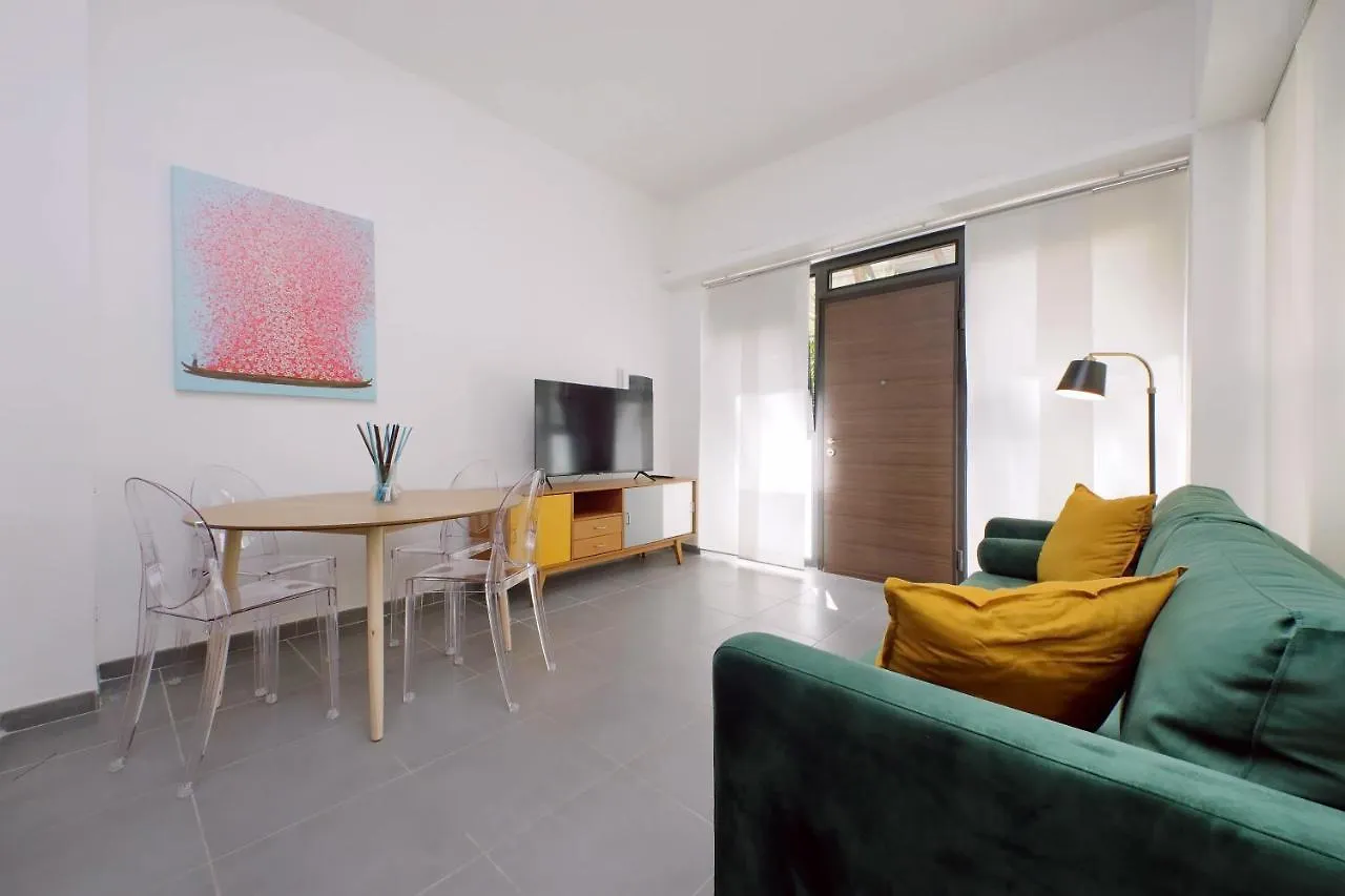 Piramide Charming Apartment Rome Italy